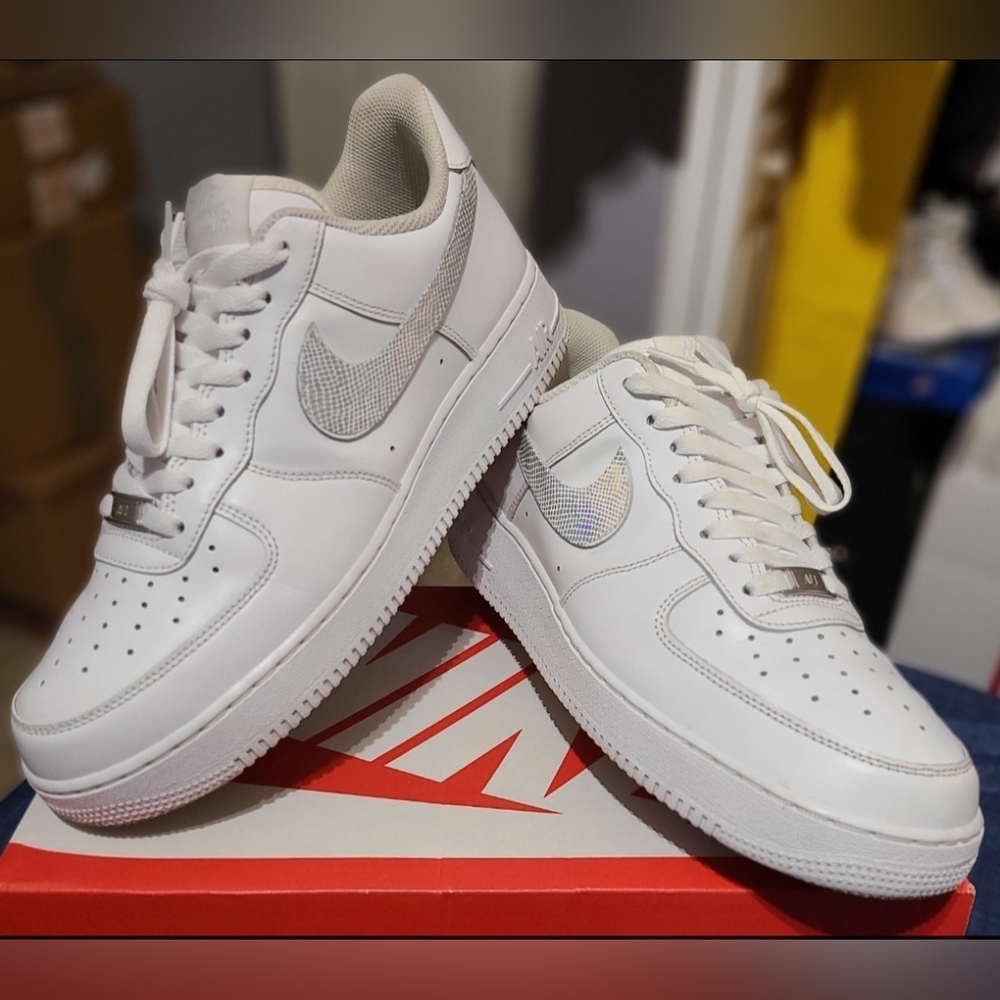 Nike Air Force 1 Low '07 "Custom Swoosh!" Like New! Mens 10/Womens 11.5